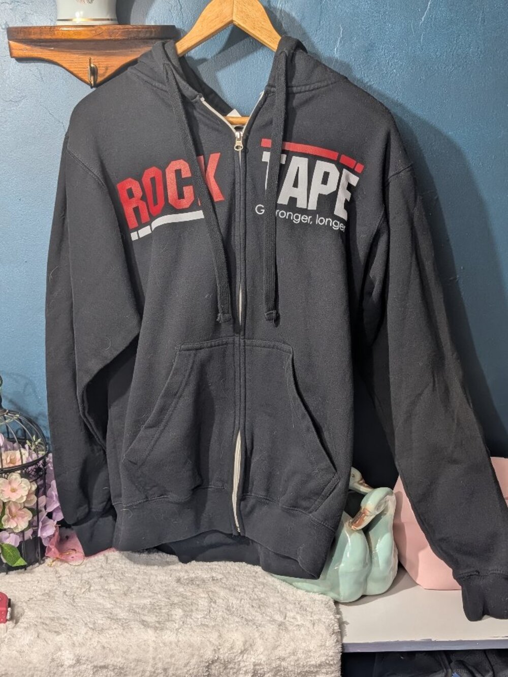 RockTape "Go Stronger Longer" Black Zip Up Hoodie Sweatshirt Size M MillTex